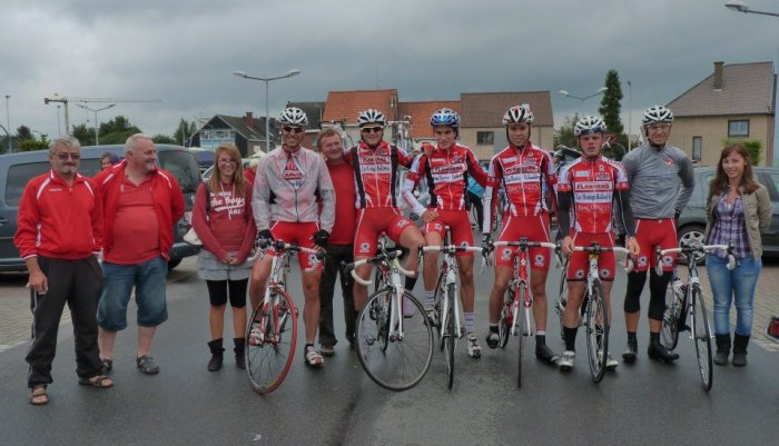 378666_402895446440189_483595873_n