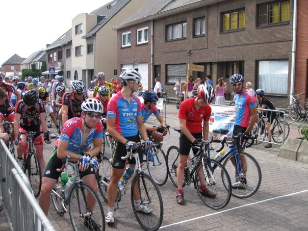 260_559969669246_1945_n